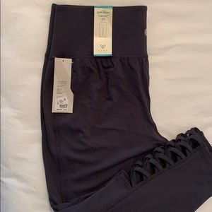 NWT Lane Bryant Livi Active capris